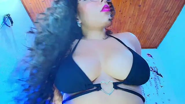 Sofiia Diiaz online show from September 28, 2025, 9:44 pm