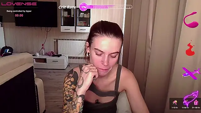 Snapshot of RinaDevil chatting on September 14, 2025, 10:59 am RinaDevil online show from September 14, 2025, 10:59 am