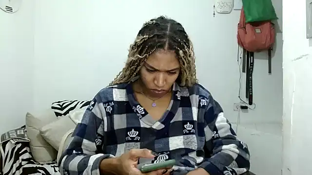 angelamarie1 online show from January 7, 2026, 10:42 am