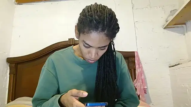 Snapshot of angelamarie1 chatting on June 25, 2026, 1:05 pm angelamarie1 online show from June 25, 2026, 1:05 pm
