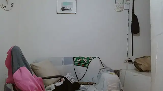 Snapshot of angelamarie1 chatting on July 11, 2026, 12:05 pm angelamarie1 online show from July 11, 2026, 12:05 pm