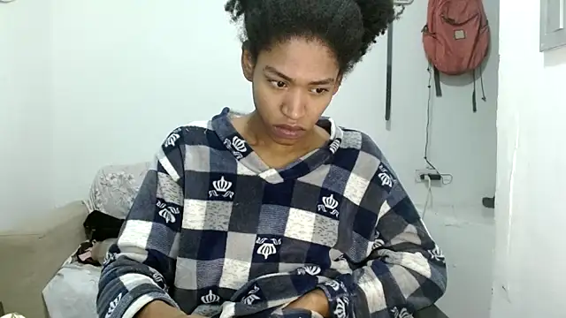 angelamarie1 online show from September 26, 2025, 10:55 am