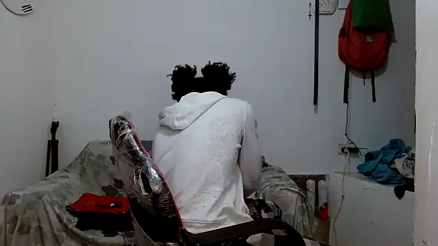 angelamarie1 online show from September 9, 2025, 8:07 pm