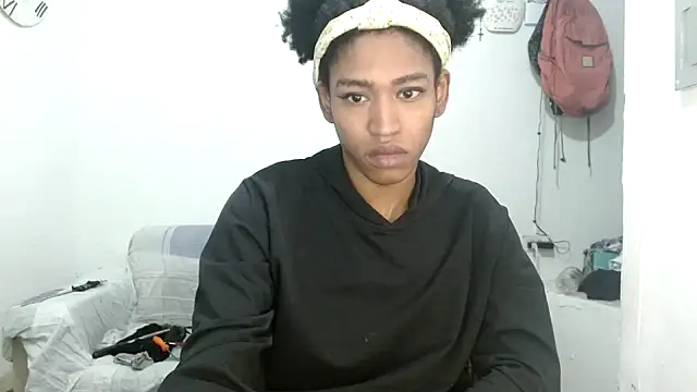 angelamarie1 online show from October 1, 2025, 10:52 am