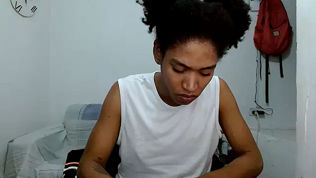 angelamarie1 online show from October 9, 2025, 11:27 pm