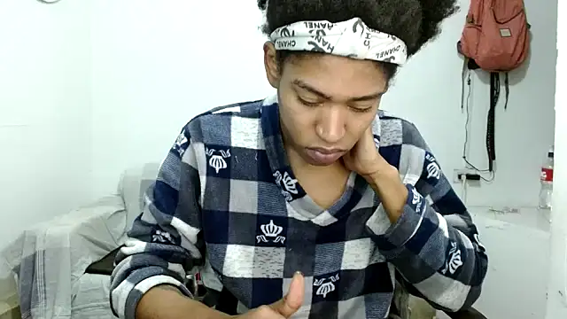 angelamarie1 online show from October 26, 2025, 12:11 am