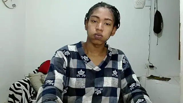 Snapshot of angelamarie1 chatting on April 21, 2026, 11:50 am angelamarie1 online show from April 21, 2026, 11:50 am