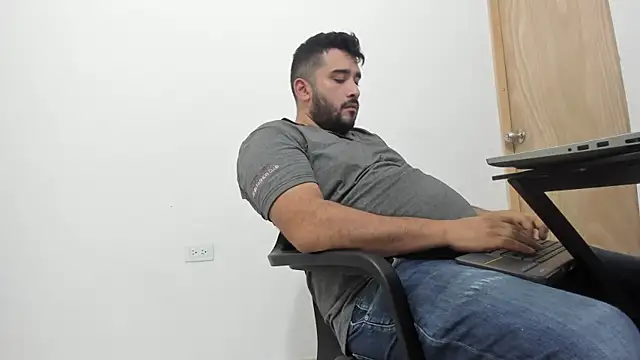 isearchcompany online show from September 17, 2025, 3:19 am