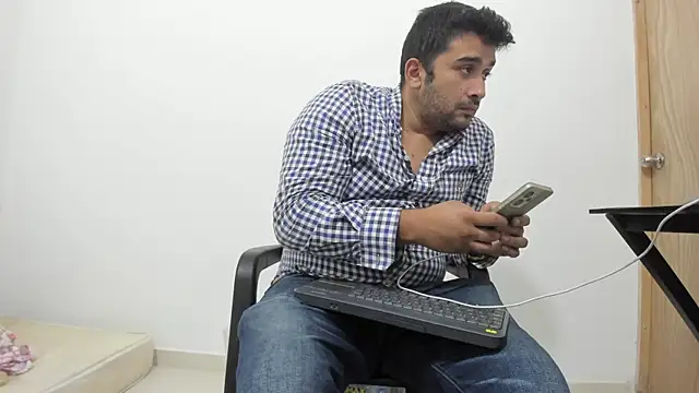 isearchcompany online show from December 5, 2025, 2:00 am