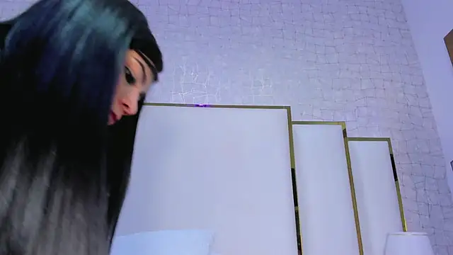 paola rodriguez online show from October 19, 2025, 11:35 am