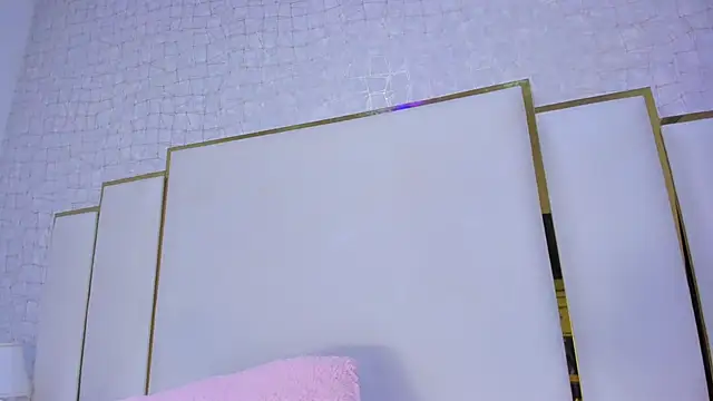 paola rodriguez online show from November 30, 2025, 11:55 am