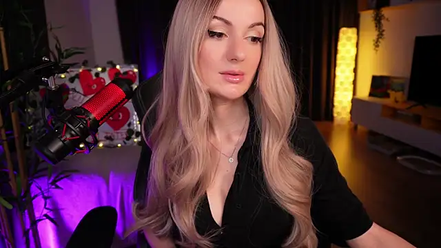 ShyNdWild online show from February 23, 2025, 4:46 pm