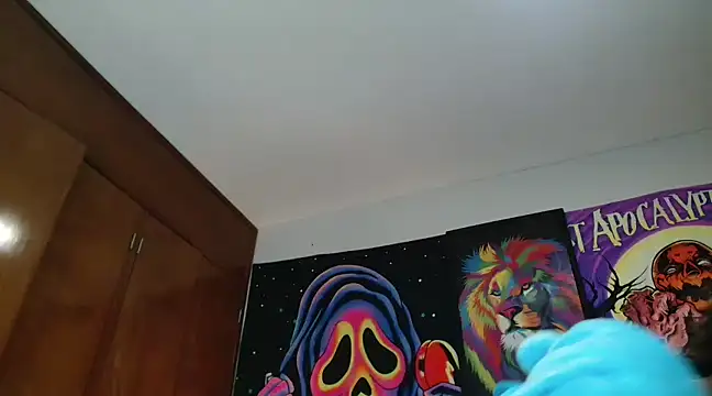 MINI Petite online show from February 26, 2025, 8:06 am