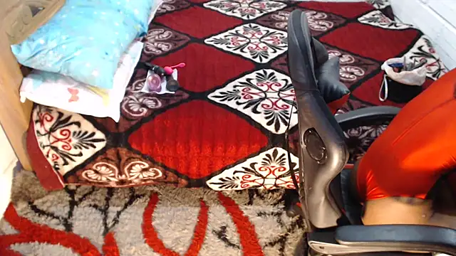 sexyjustin202 online show from March 5, 2026, 12:18 am