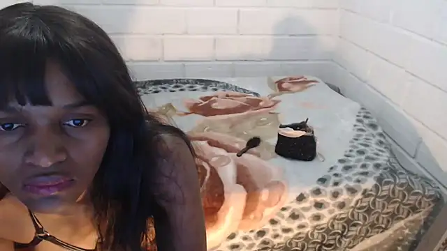 sexyjustin202 online show from November 7, 2025, 10:03 pm