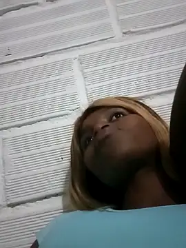 sexyjustin202 online show from March 6, 2025, 4:52 am