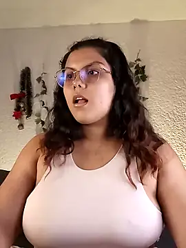 kittylu   online show from February 6, 2025, 9:11 am