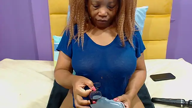 Snapshot of PeachAss4UU chatting on November 27, 2025, 5:19 am PeachAss4UU online show from November 27, 2025, 5:19 am