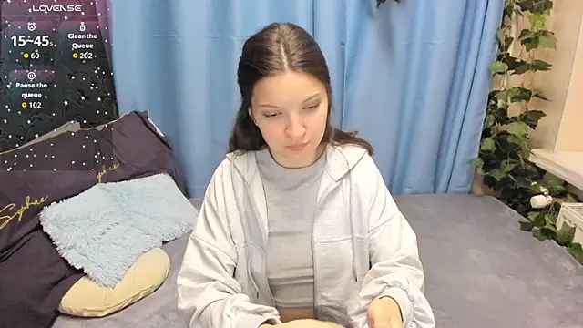 MelaniGrand online show from November 14, 2025, 9:35 am