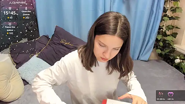 MelaniGrand online show from November 6, 2025, 9:24 am