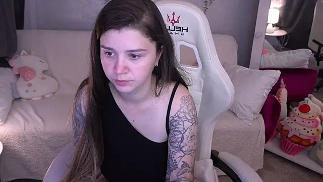 AmellyMilly online show from October 5, 2025, 12:51 pm