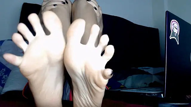 Snapshot of Meghan320 chatting on September 11, 2025, 3:17 am Meghan320 online show from September 11, 2025, 3:17 am