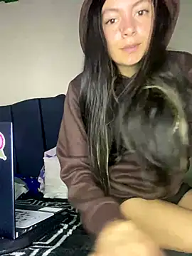 Snapshot of Meghan320 chatting on September 23, 2025, 4:08 am Meghan320 online show from September 23, 2025, 4:08 am