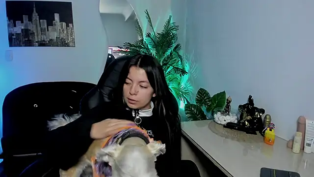 Snapshot of Meghan320 chatting on October 30, 2025, 11:30 am Meghan320 online show from October 30, 2025, 11:30 am