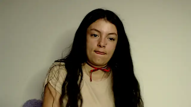 Snapshot of Meghan320 chatting on February 20, 2025, 3:41 pm Meghan320 online show from February 20, 2025, 3:41 pm