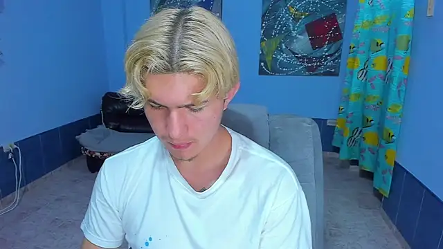 patrik 027 online show from October 28, 2025, 7:46 pm