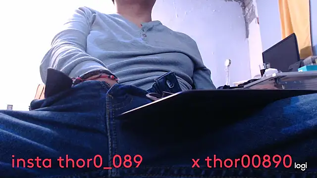 thor000089 online show from September 30, 2025, 3:23 am