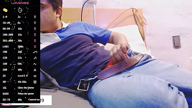 thor000089 online show from October 6, 2025, 12:34 am