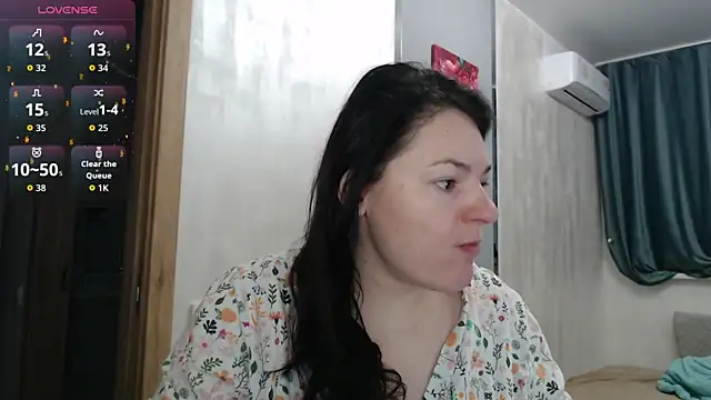 Stacy Davice online show from November 6, 2025, 6:23 pm