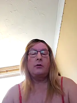 cuminmyknickers online show from April 15, 2026, 2:54 pm