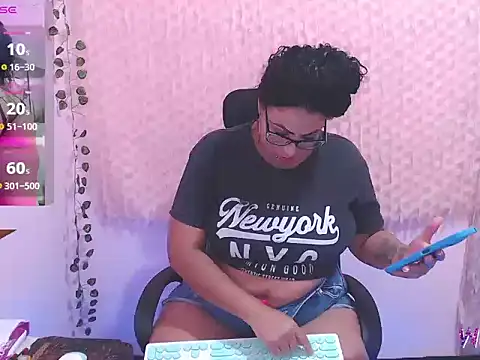 mature beautifull online show from September 25, 2025, 1:11 am