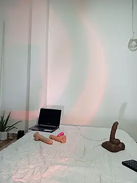 MiahWindsor online show from September 27, 2025, 1:45 am