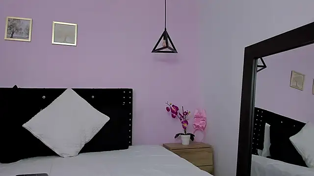 CeliWoods online show from March 7, 2025, 12:01 pm