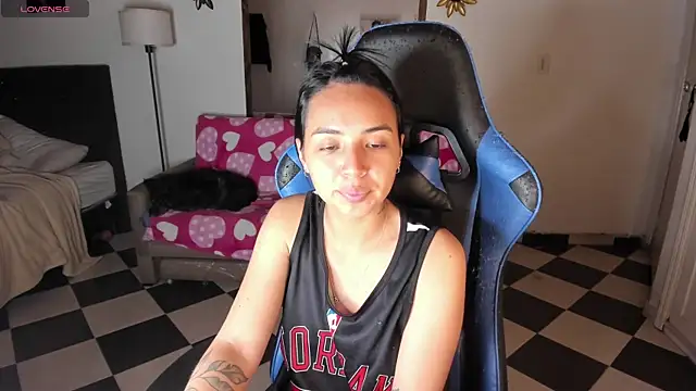 Miss Nicole online show from March 21, 2025, 1:34 am