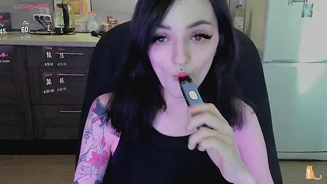 Snapshot of spticc chatting on October 3, 2025, 8:27 am spticc online show from October 3, 2025, 8:27 am