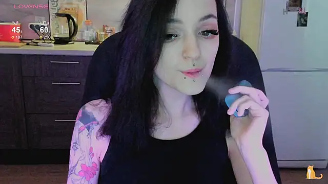 Snapshot of spticc chatting on October 6, 2025, 7:31 am spticc online show from October 6, 2025, 7:31 am