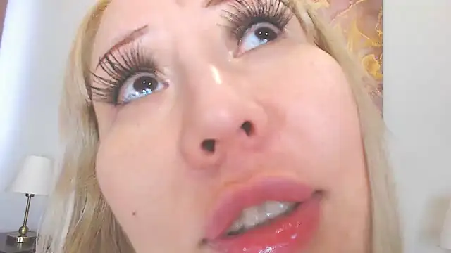 Yulianna Smith online show from December 30, 2024, 7:26 am