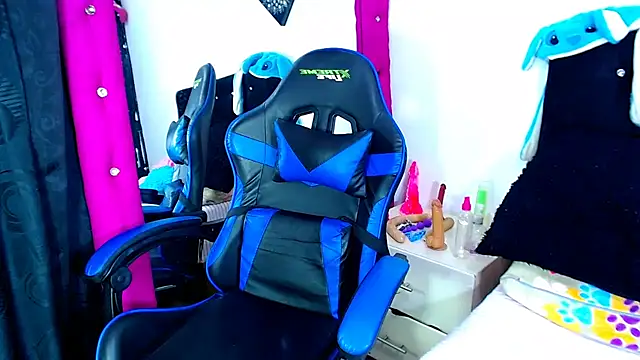 Jenng18 online show from February 14, 2026, 5:18 am