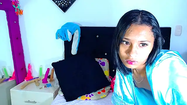 Jenng18 online show from April 5, 2026, 11:55 pm