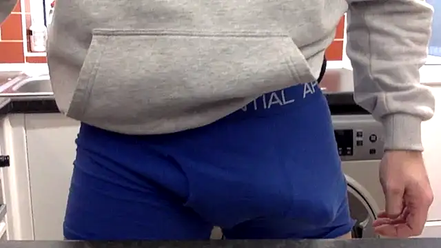 bigguy101 online show from February 4, 2026, 9:26 am