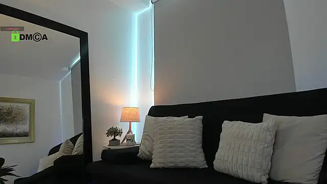 Snapshot of antonella_dom1 chatting on June 3, 2026, 3:17 pm antonella dom1 online show from June 3, 2026, 3:17 pm