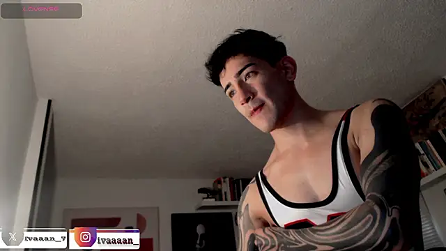 ivaaaan  online show from March 2, 2026, 9:22 pm