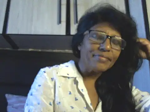Snapshot of MsAttitude chatting on May 4, 2026, 7:00 am MsAttitude online show from May 4, 2026, 7:00 am