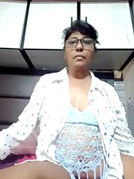 MsAttitude online show from April 17, 2026, 5:38 pm