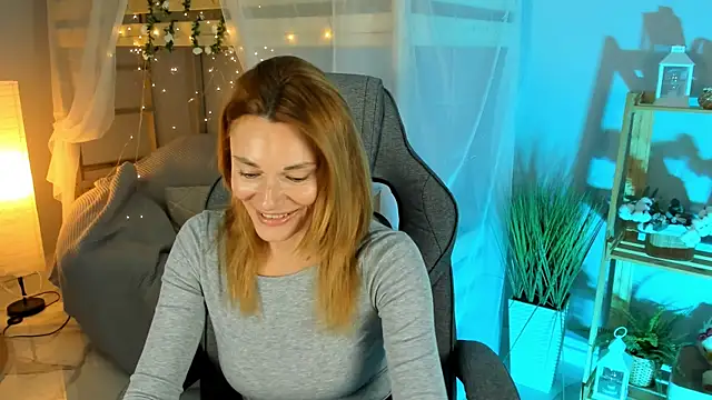 MistyBarnes online show from November 20, 2025, 1:12 pm