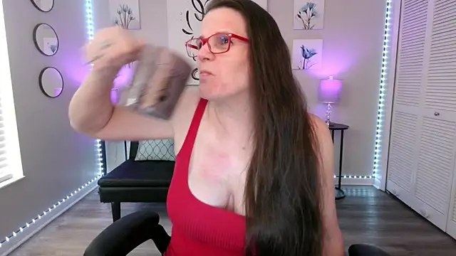 Snapshot of -Samie- chatting on July 16, 2026, 2:47 pm -Samie- online show from July 16, 2026, 2:47 pm